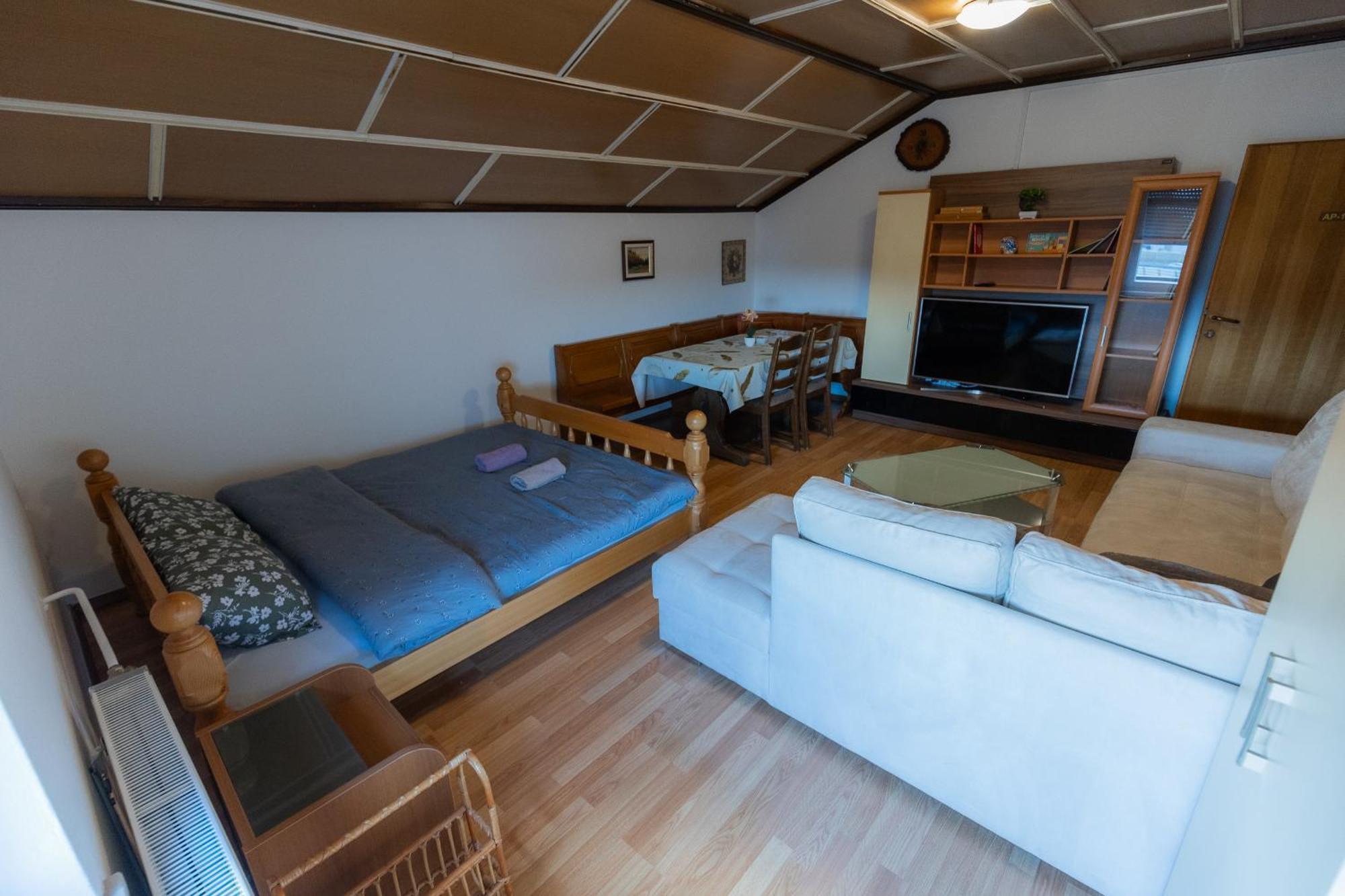 Rooms Kozarje Ljubljana Eksteriør billede